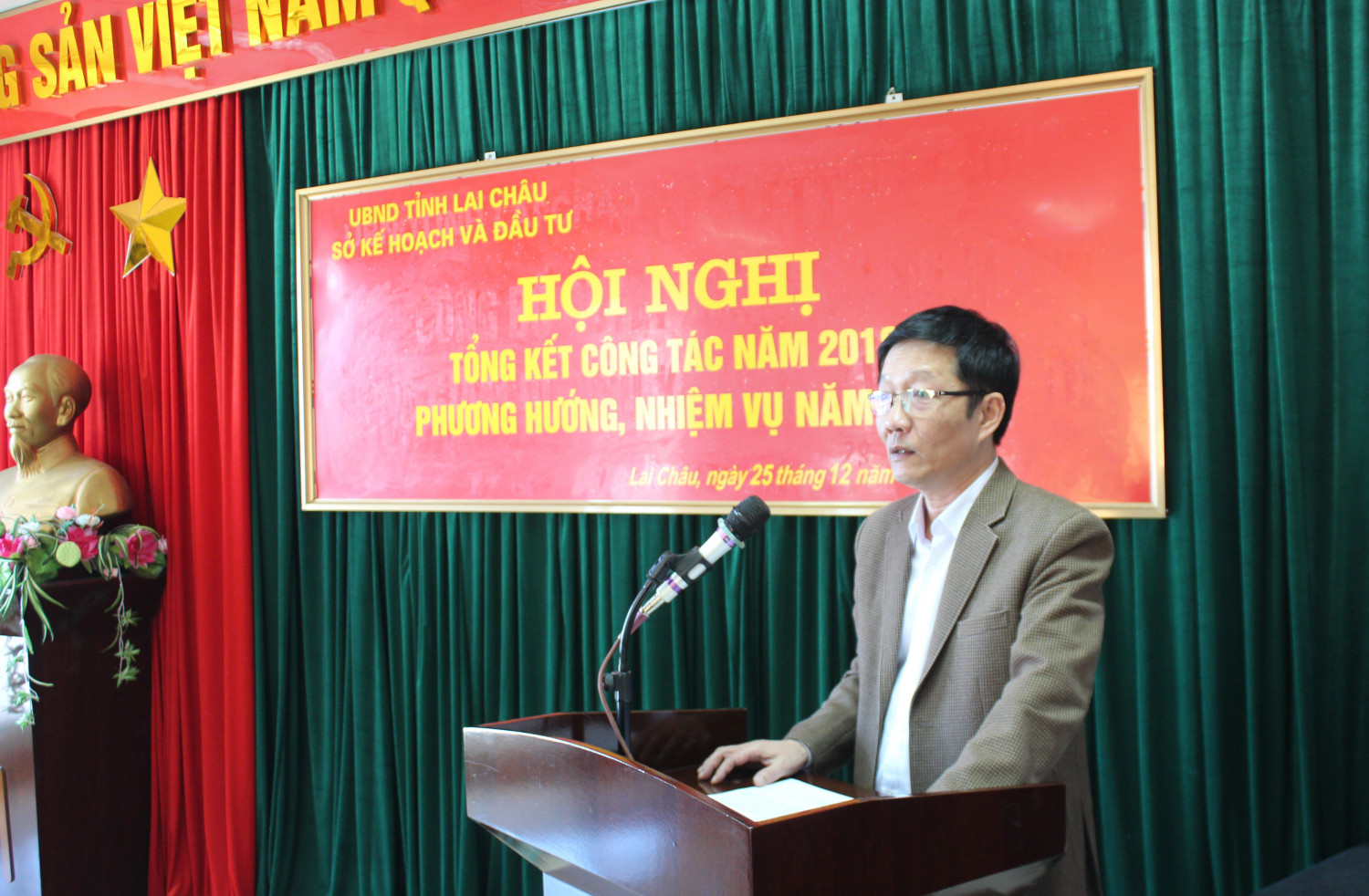 Đ/c: Nguyễn Quang Huy – Giám đốc Sở phát biểu khai mạc và chủ trì Hội nghị